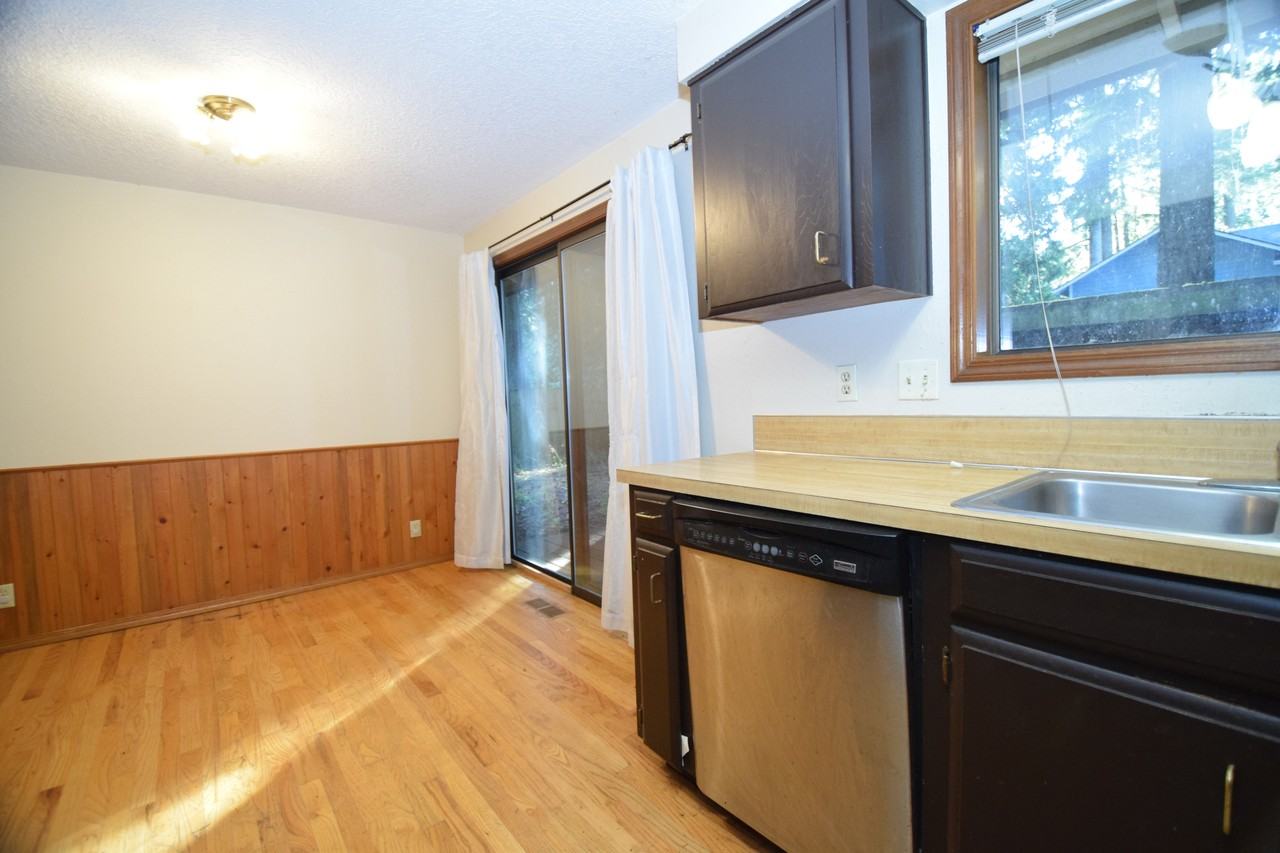 410 Se 26th Ave #1 - Photo 5 of 22