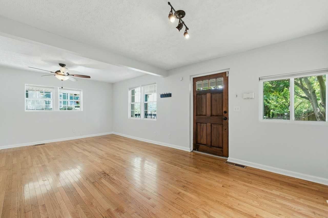 899 Bouldercrest Dr Se #1 - Photo 6 of 40