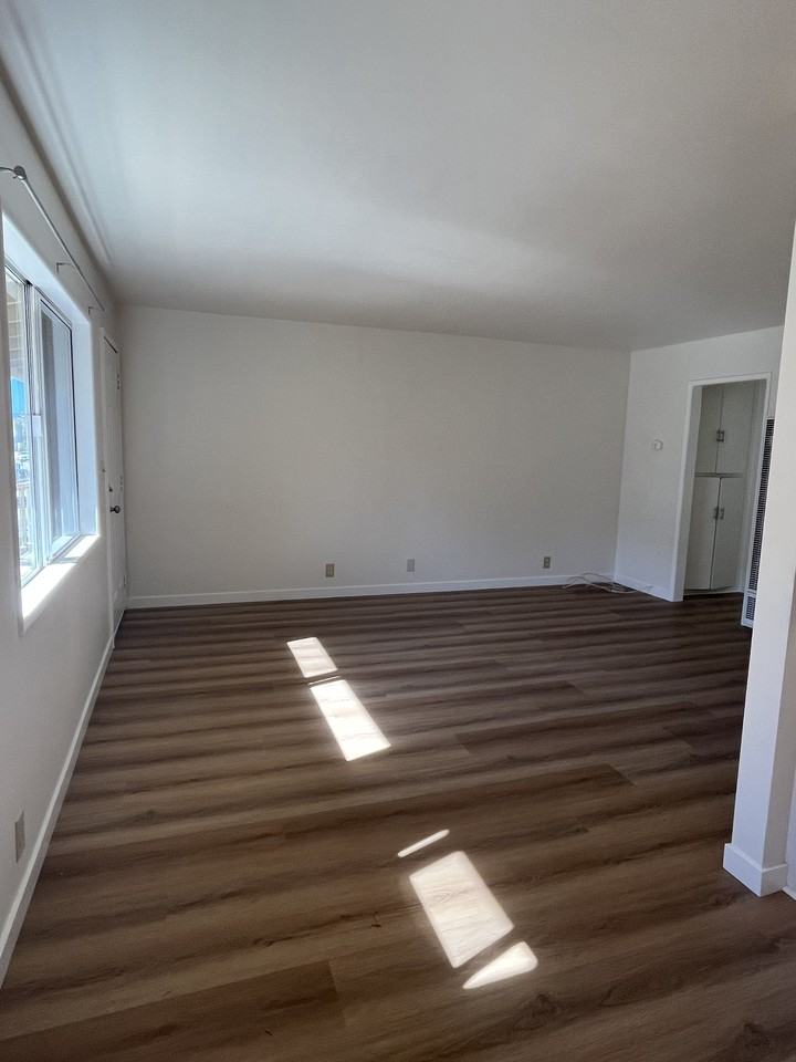 5150 Neptune Sq #F - Photo 4 of 19
