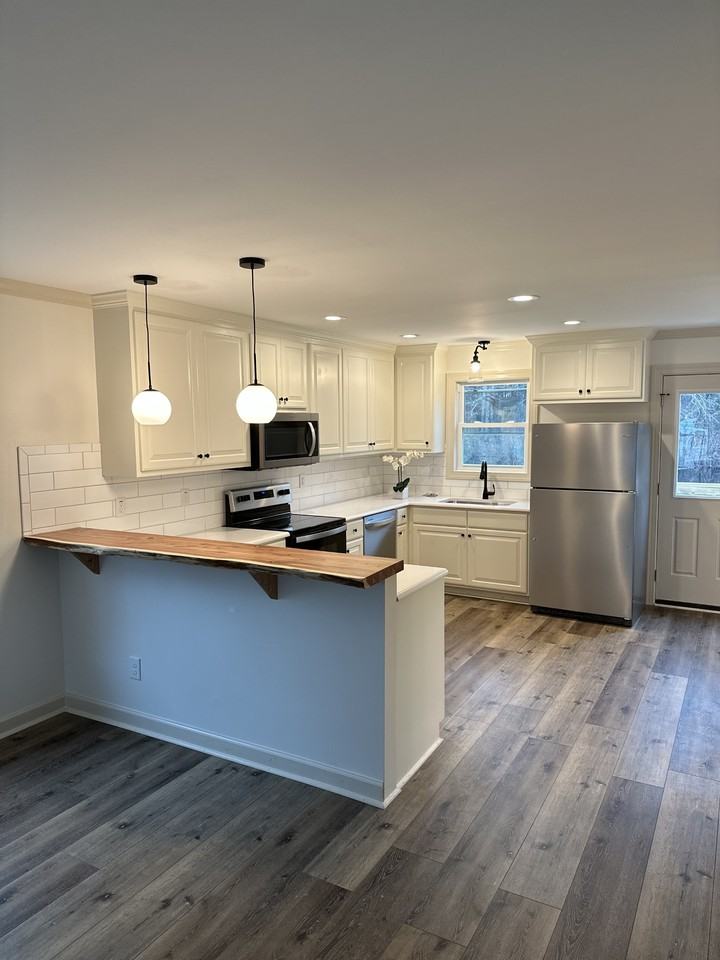 165 N Clarendon Dr #1 - Photo 7 of 15