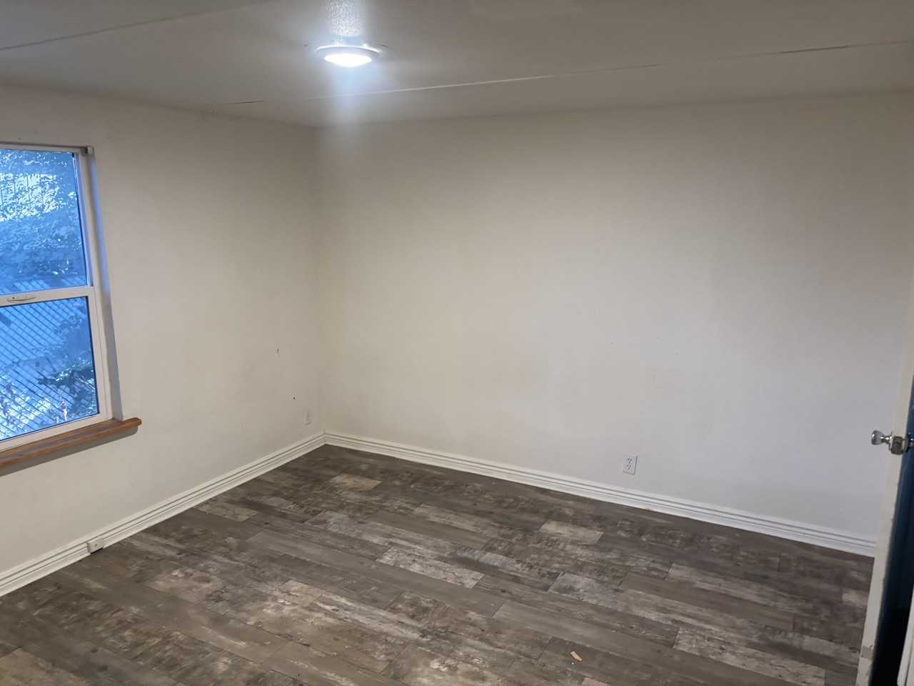 550 Turley Ave #1 - Photo 6 of 13