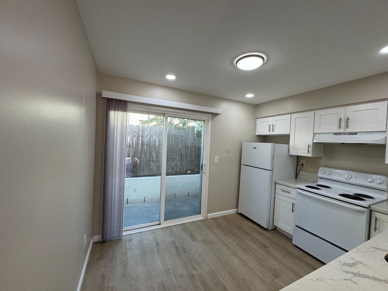 7125 Waite Dr - Photo 2 of 7