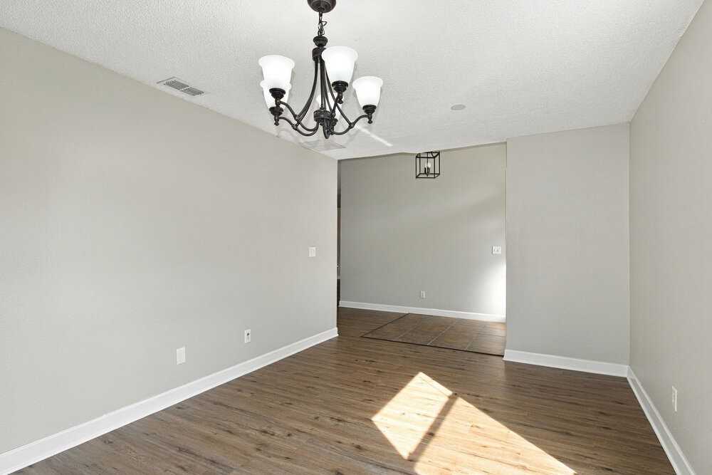 297 Bent Oak Ct - Photo 7 of 16