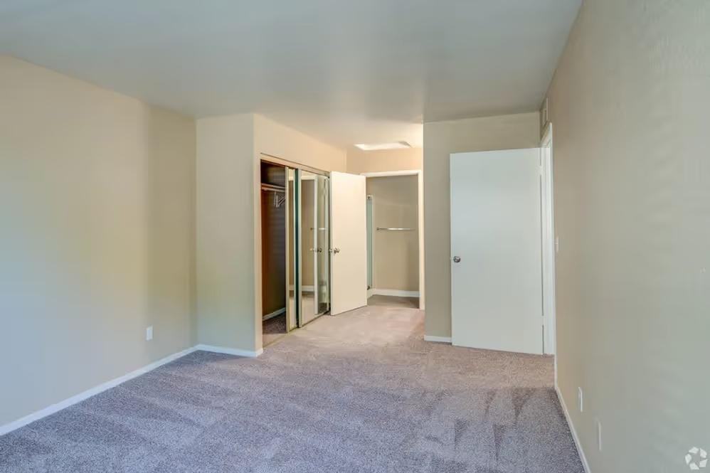 941 Danrose Dr - Photo 3 of 16