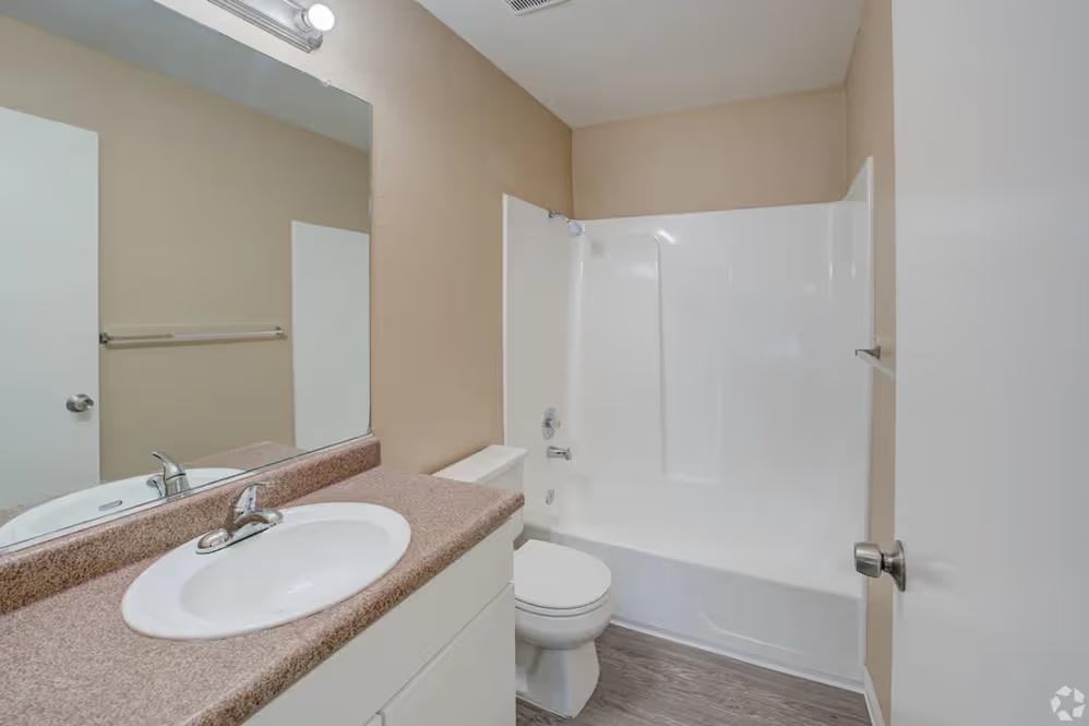 941 Danrose Dr - Photo 2 of 16