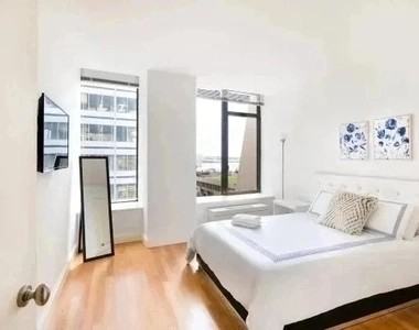 10 Hanover Square #17E - Photo 5 of 12