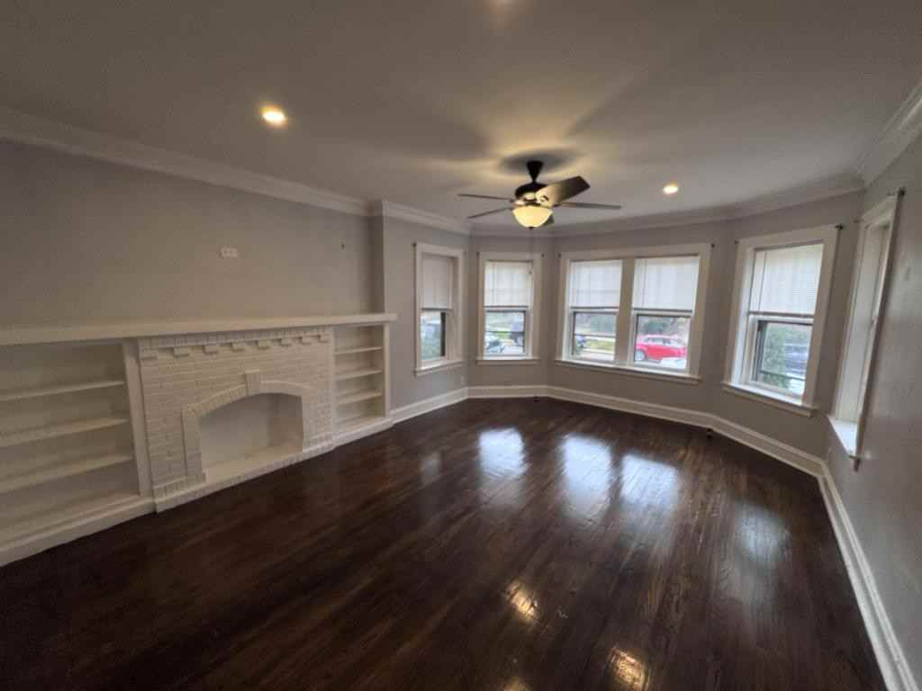 5725 N Artesian Ave - Photo 2 of 12