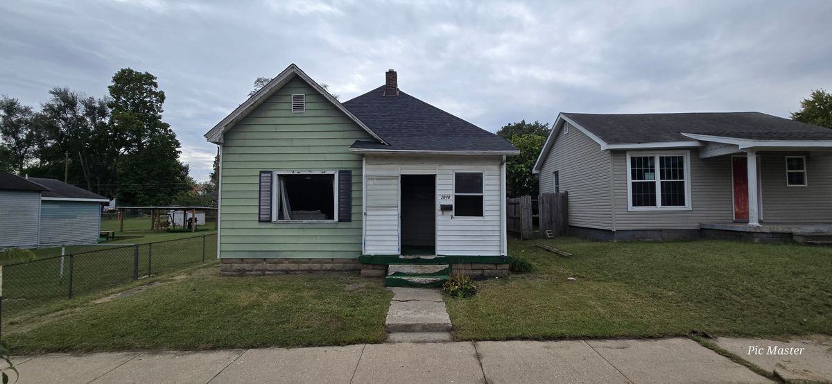 2040 N 23rd St - Photo 2 of 26
