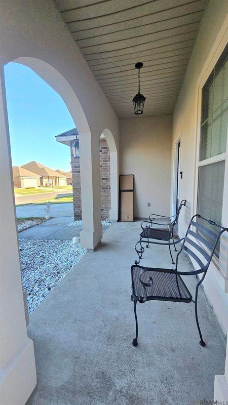 14547 Stone Gate Dr - Photo 2 of 23