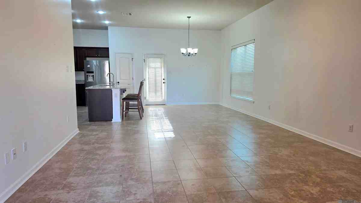 14547 Stone Gate Dr - Photo 4 of 23