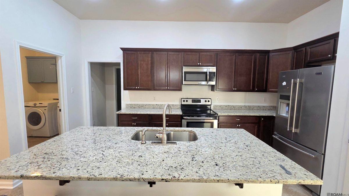 14547 Stone Gate Dr - Photo 7 of 23