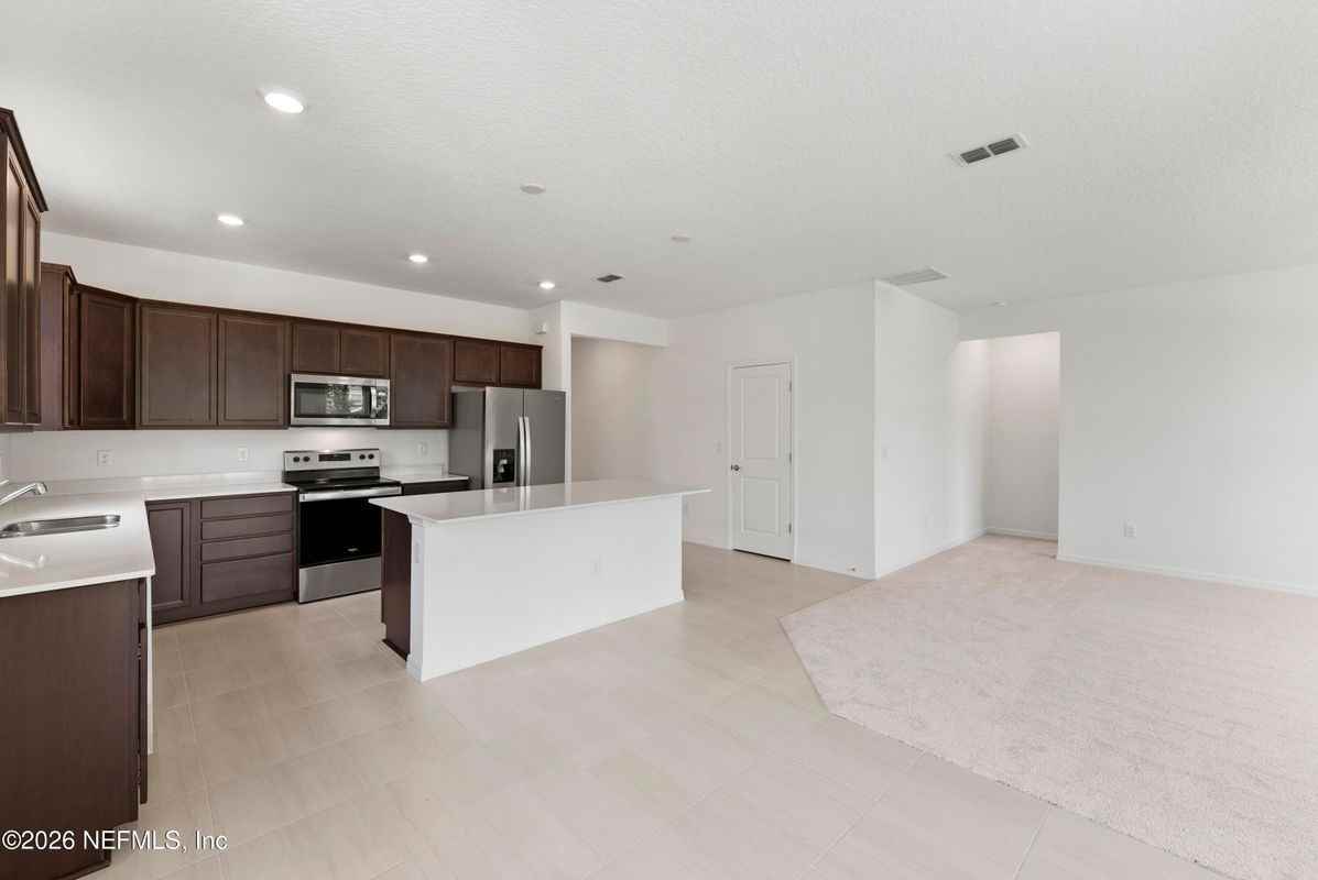 61 Sandy Palm Trl - Photo 3 of 10