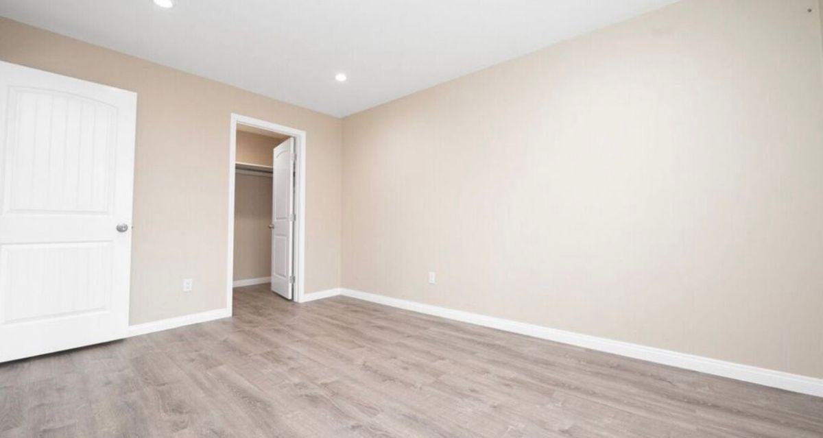 2742 S Rimpau Blvd - Photo 6 of 6