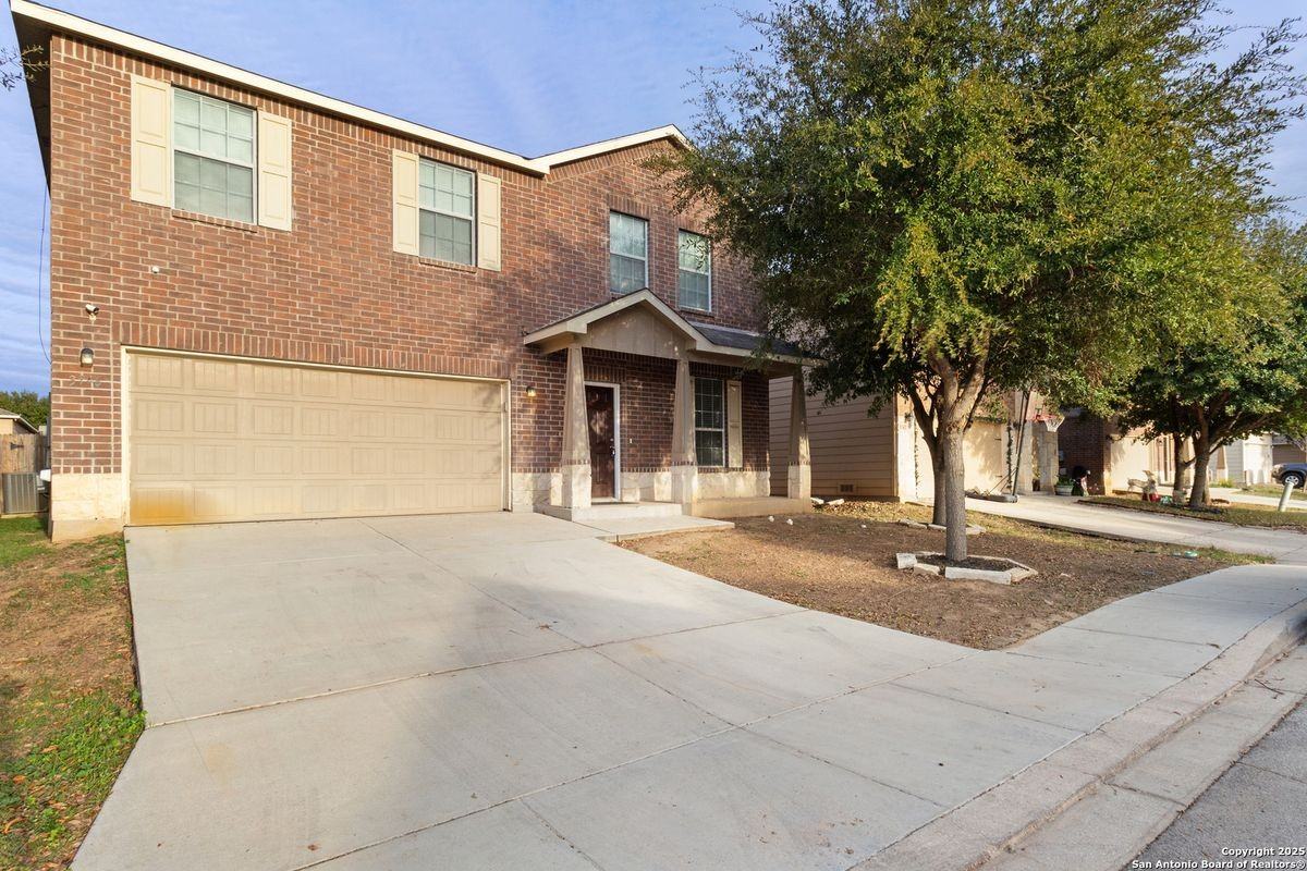 3746 Lazy Diamond - Photo 2 of 25