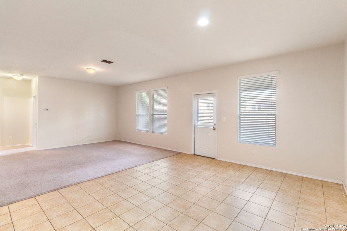 3746 Lazy Diamond - Photo 6 of 25