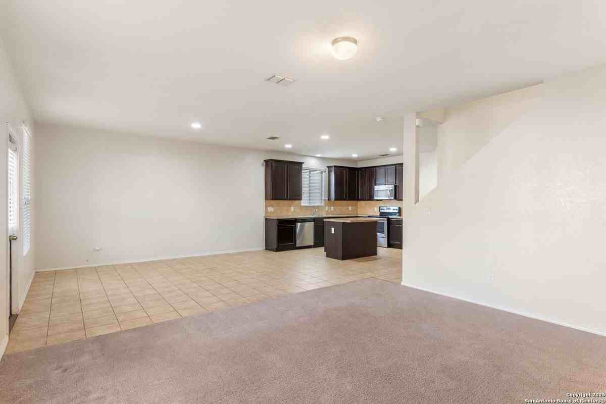 3746 Lazy Diamond - Photo 7 of 25