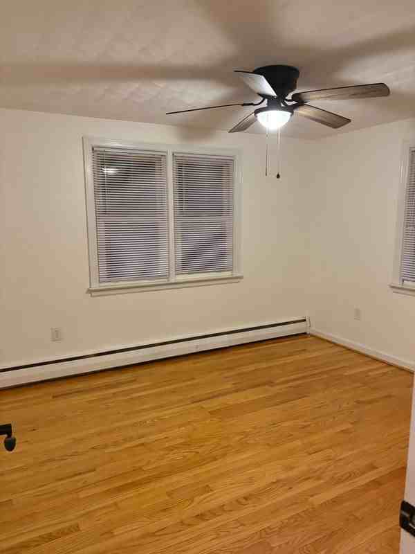 158 Beckley Rd - Photo 5 of 10