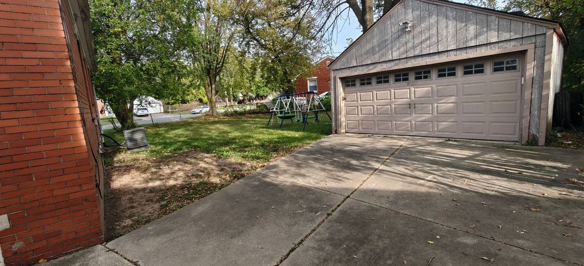 26598 Sunningdale Dr - Photo 2 of 18