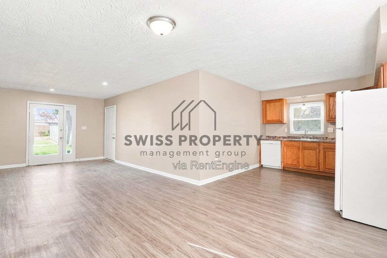 6375 Silverleaf Ave - Photo 6 of 21
