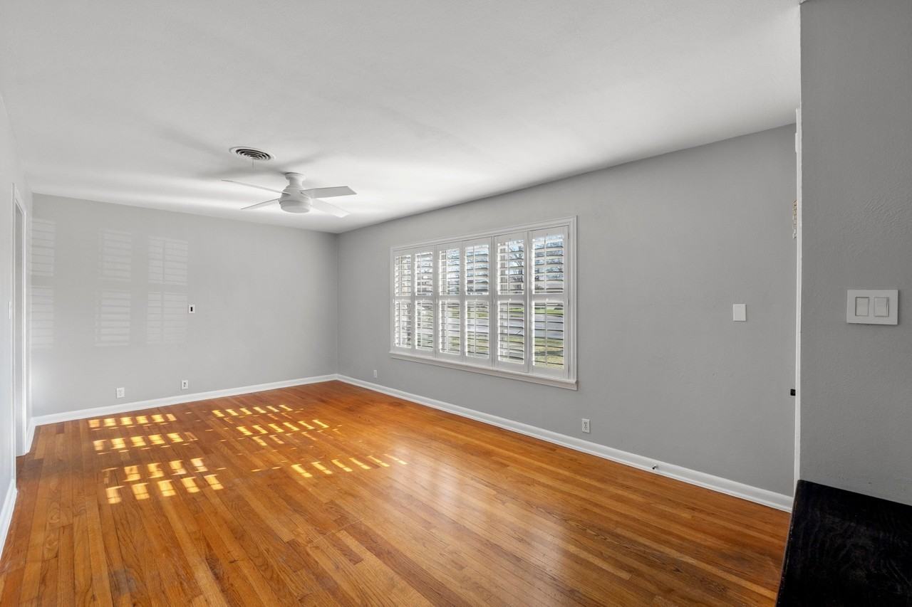 1000 Arcadia Ave - Photo 4 of 43