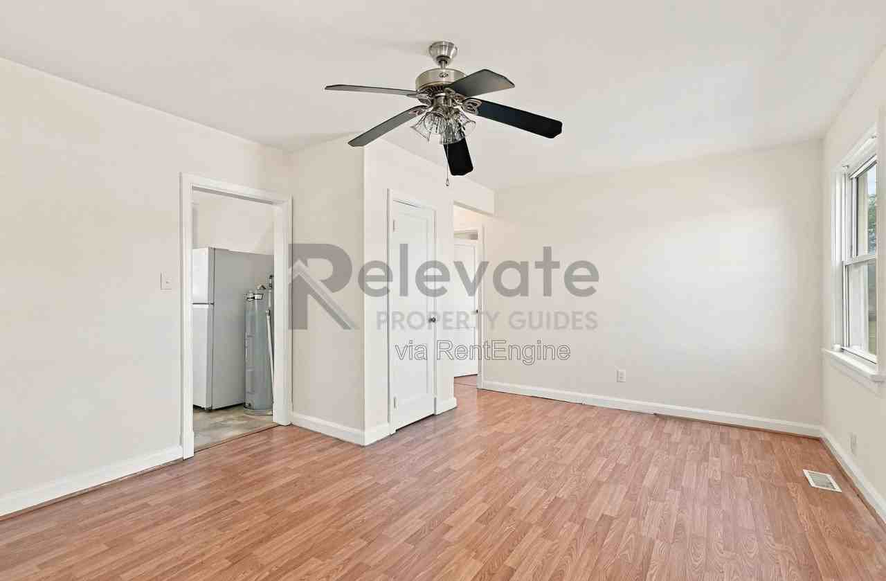 2409 Hungary Rd - Photo 4 of 32
