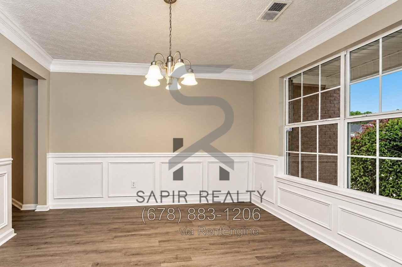 13168 Cooper Ct - Photo 3 of 20