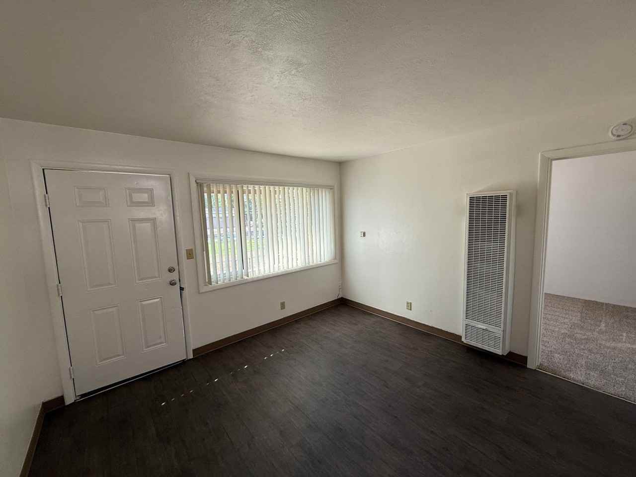 269 Kearney St S - Photo 5 of 14