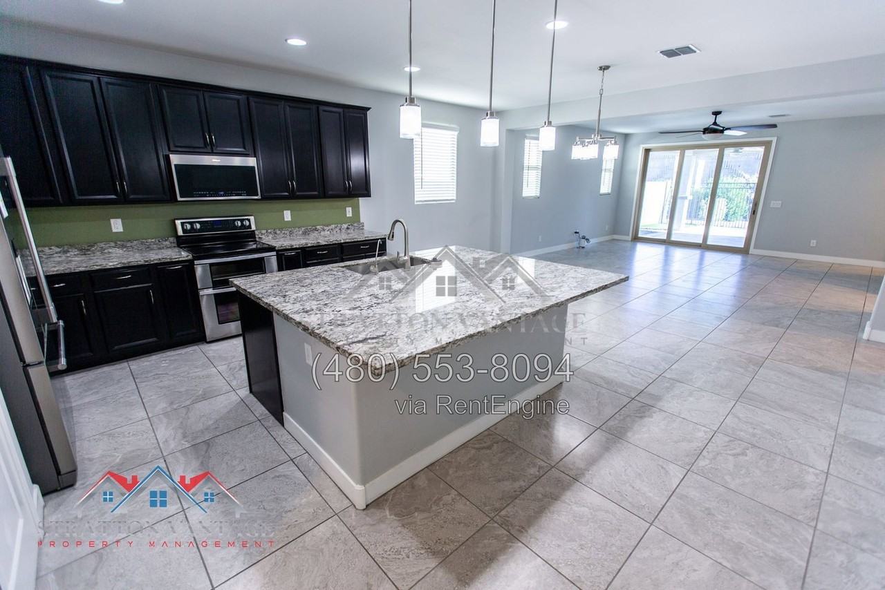 2725 S Gordon - Photo 7 of 38