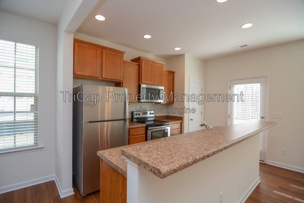 1245 Garden Stone Dr - Photo 6 of 18