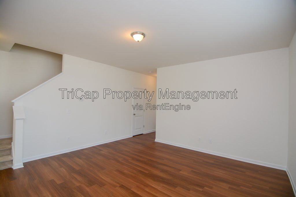1245 Garden Stone Dr - Photo 7 of 18