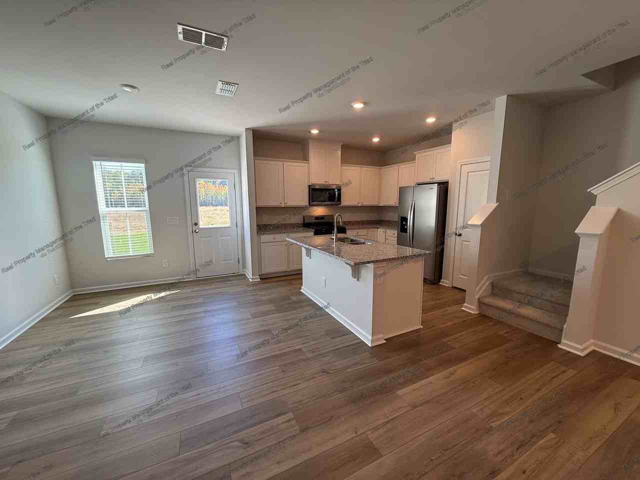 1614 Eckert Ln - Photo 3 of 18