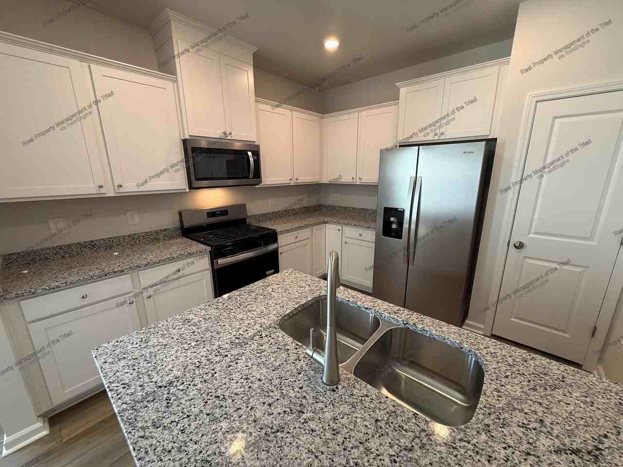 1614 Eckert Ln - Photo 7 of 18