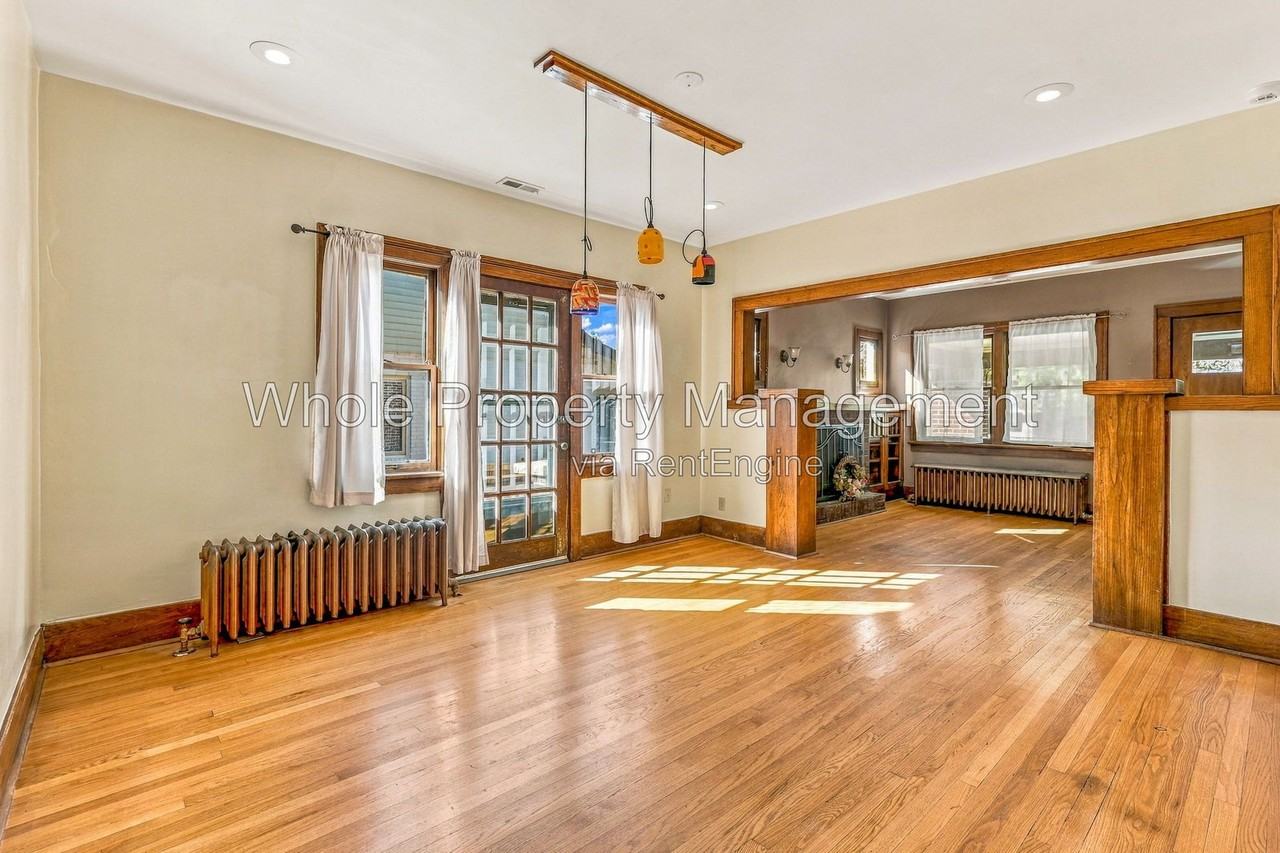2820 Birch St - Photo 6 of 35