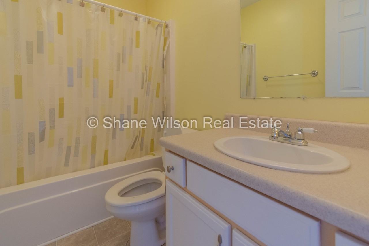 330 Farmingdale Pl Se - Photo 3 of 26