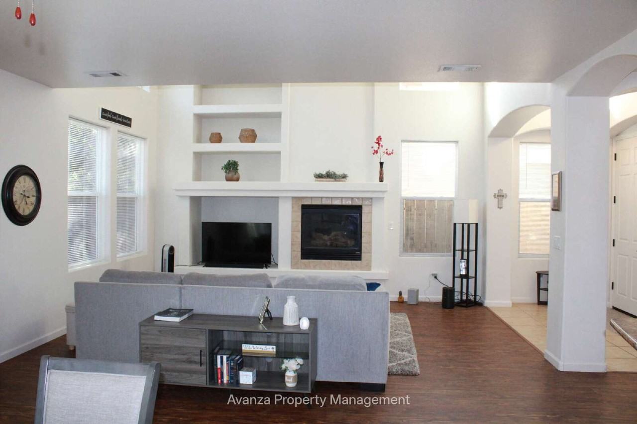 2310 Capri - Photo 6 of 24