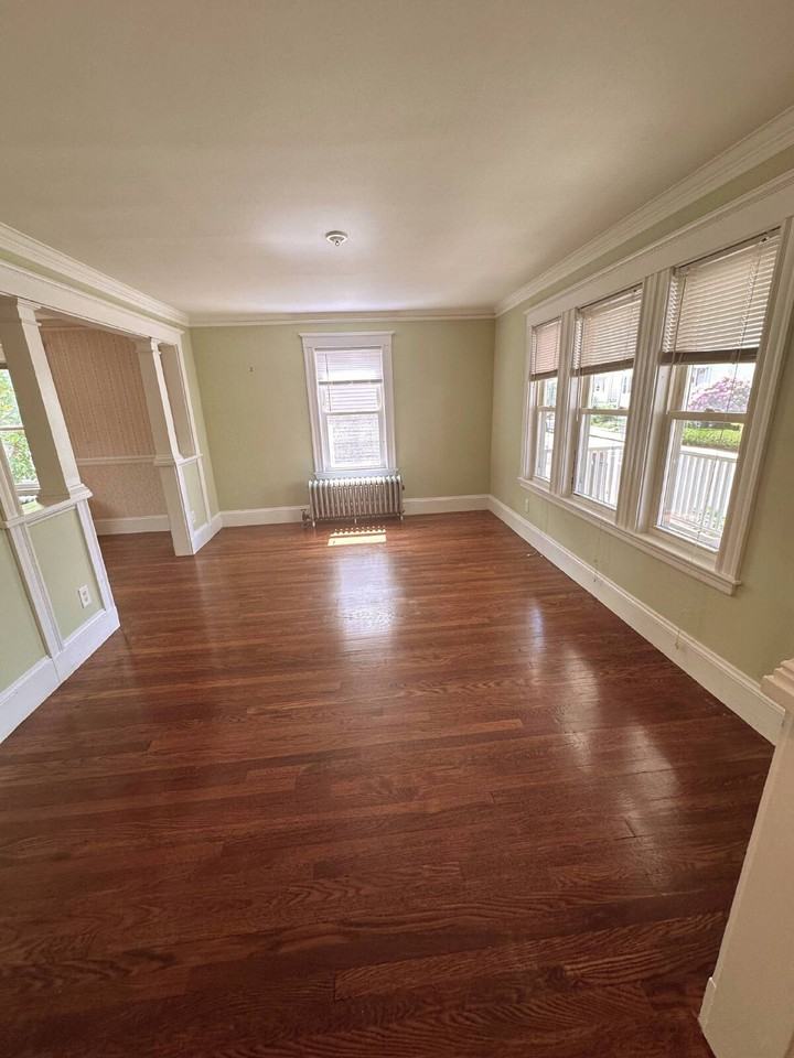 55 Dearborn St - Photo 5 of 31