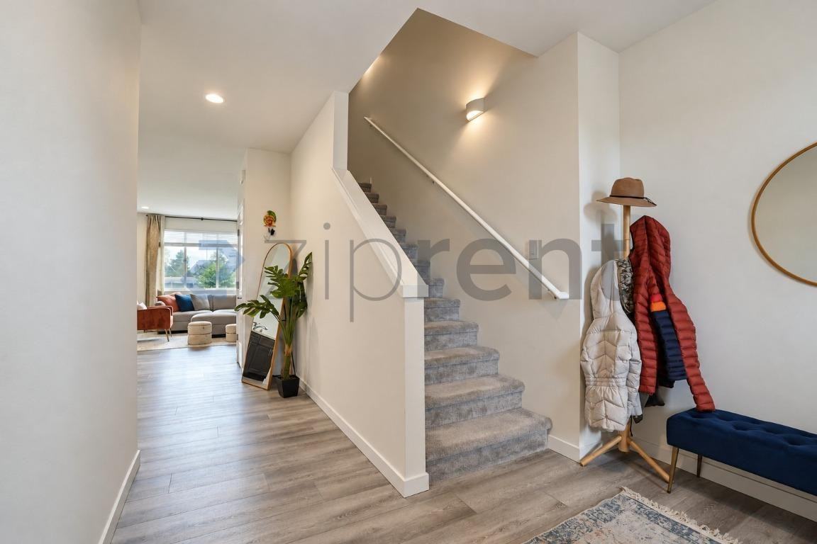 608 106th Pl Sw #A - Photo 4 of 30