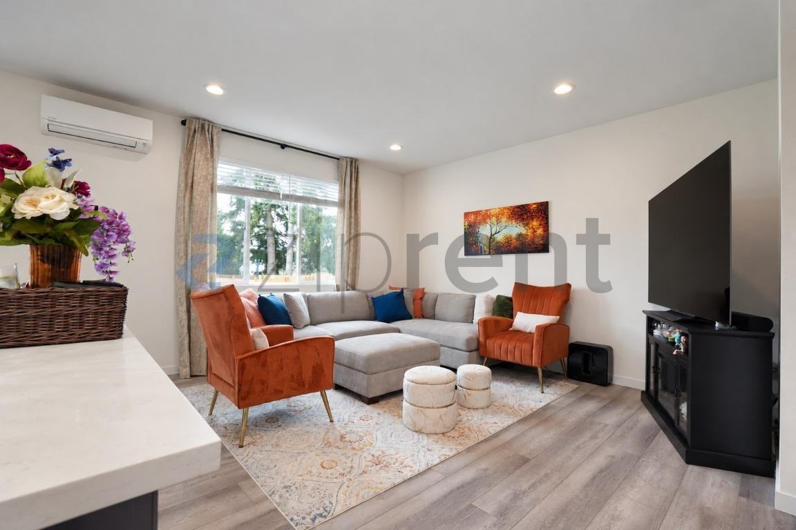 608 106th Pl Sw #A - Photo 7 of 30