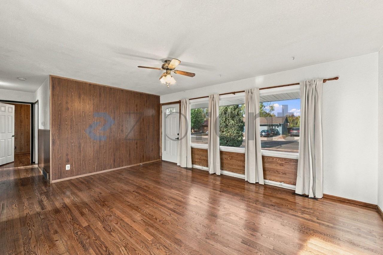 32 Dudley Ave - Photo 6 of 23