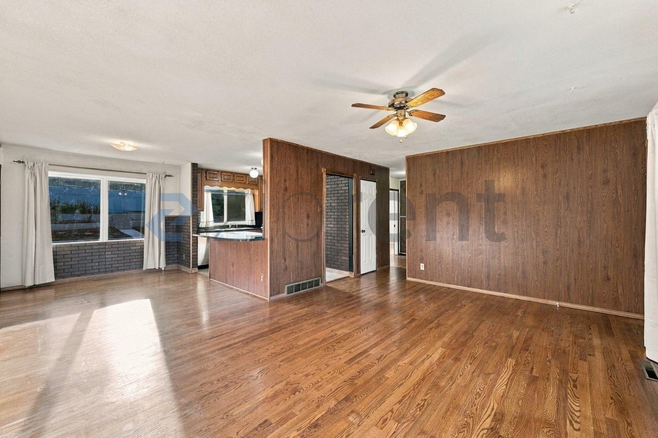 32 Dudley Ave - Photo 7 of 23