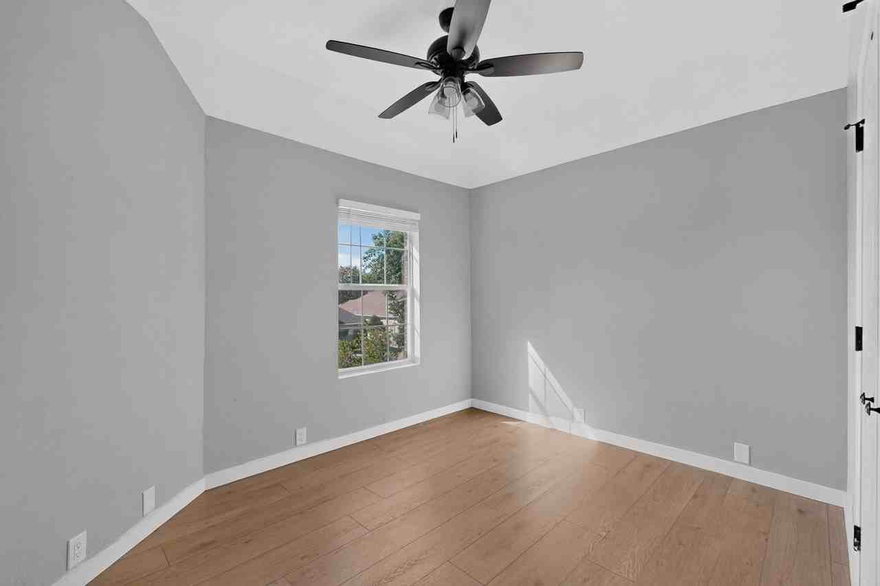 7104 Chardonnay Dr - Photo 7 of 46