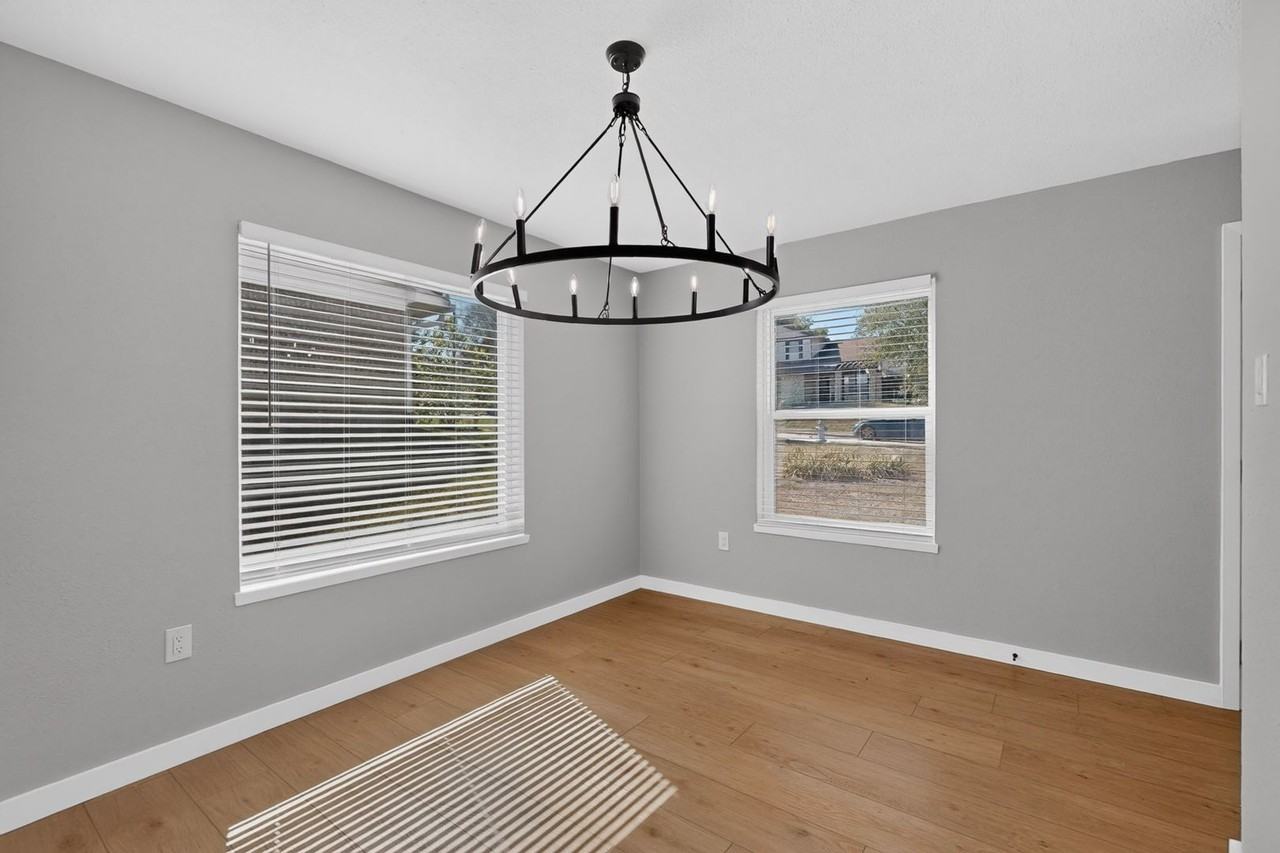 3304 Castle Dr - Photo 2 of 50