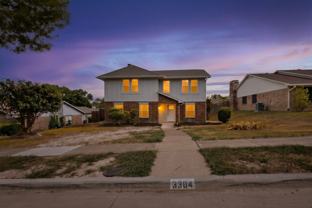 3304 Castle Dr - Photo 1 of 1