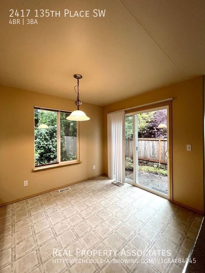 2417 135th Pl Sw - Photo 3 of 20