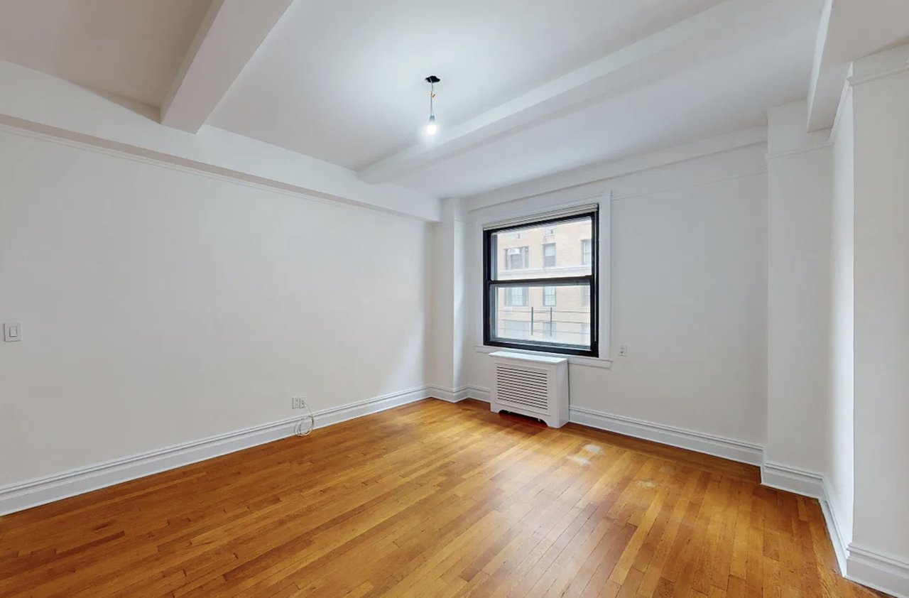 143 E 74th St #9R - Photo 2 of 11