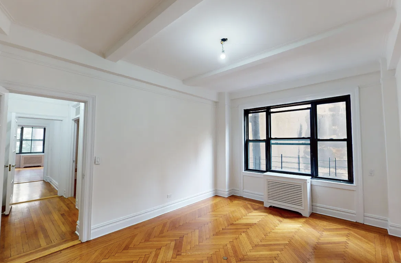 143 E 74th St #9R - Photo 7 of 11