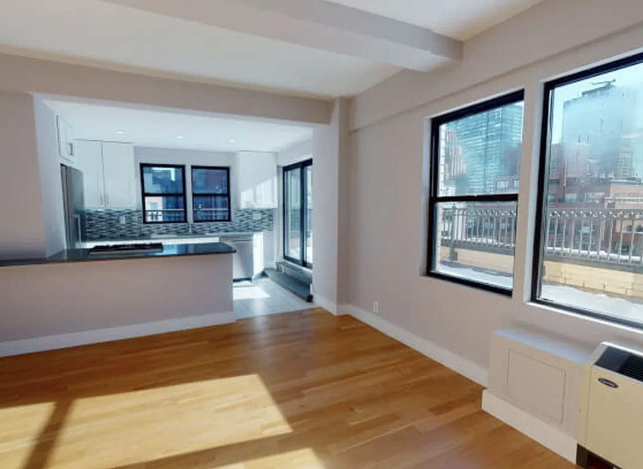 303 E 47th St #7P - Photo 2 of 6