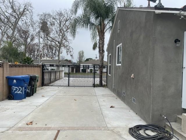 17221 Kittridge St #NA - Photo 5 of 11