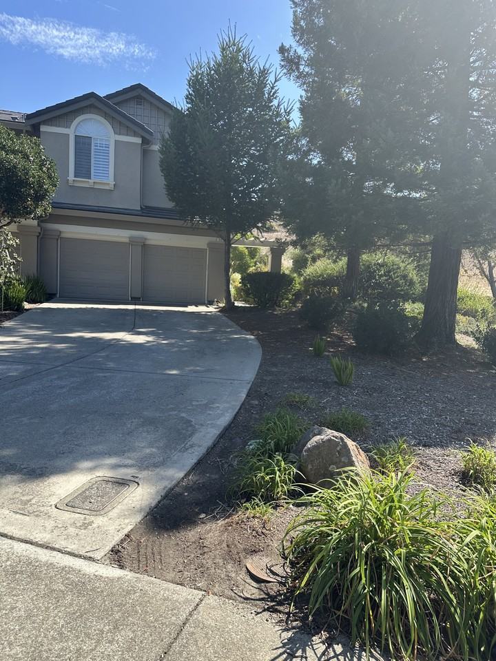 335 Sutton Cir - Photo 6 of 18
