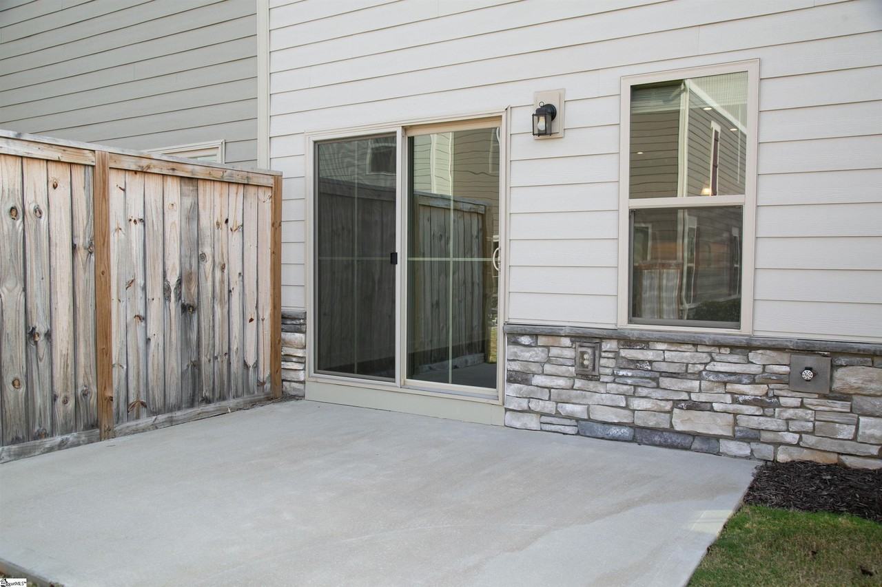 140 Eagle Wood Dr - Photo 6 of 19